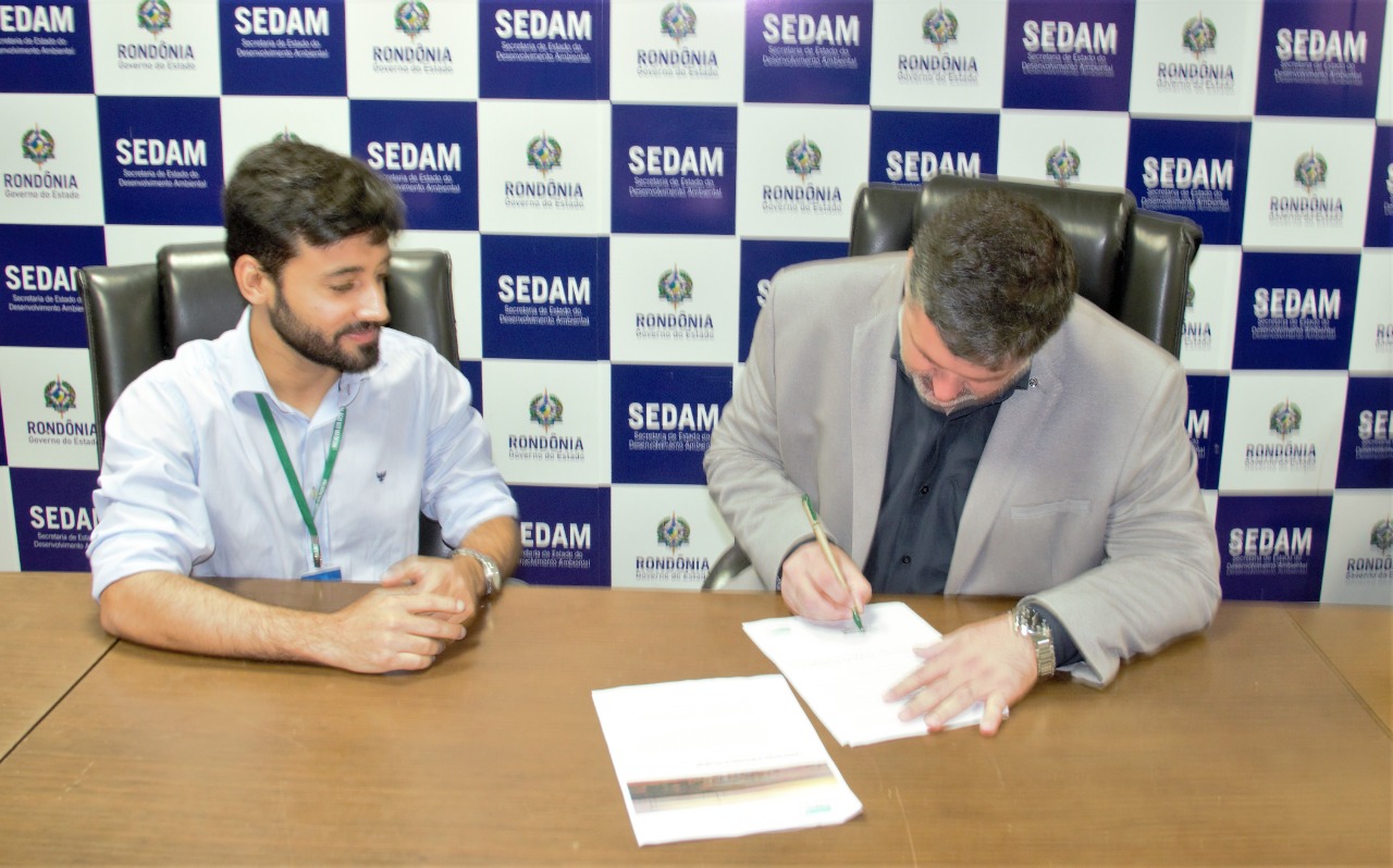 Sedam-realiza-assinatura-entedimento-internaciona-22.04.22-Fotos-Milton-Castelo-1.jpeg