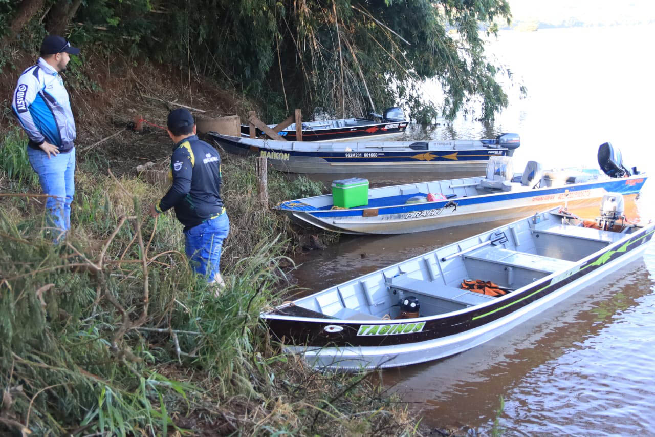 PIQUIRI  -  Projeto Rio Vivo atinge a marca de 1,76 milhão de peixes nativos soltos nas Bacias Hidrográficas do Paraná - 